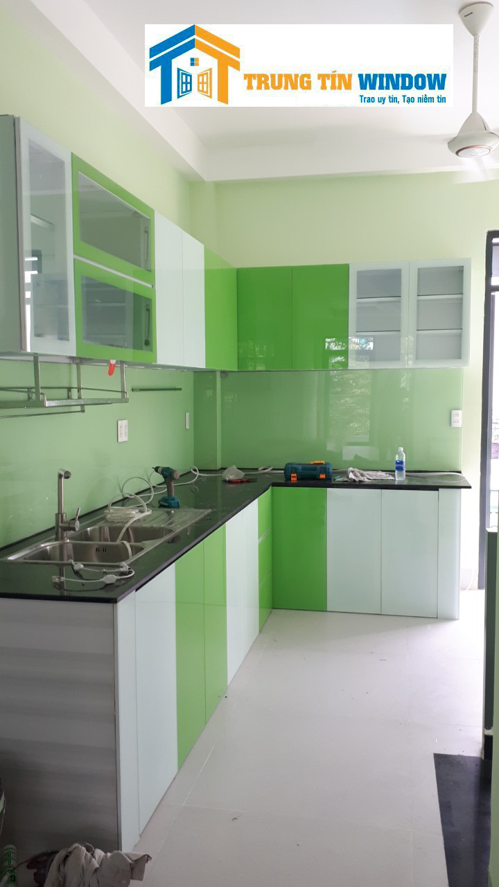 Sản phẩm của Trung Tín Window -  Tủ Bếp Nhôm Kính Đơn Giản